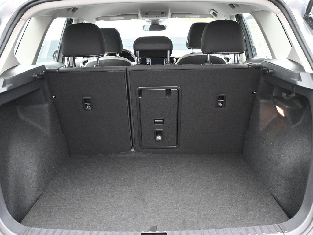 2023 Volkswagen Taos Vehicle Photo in Marion, IA 52302