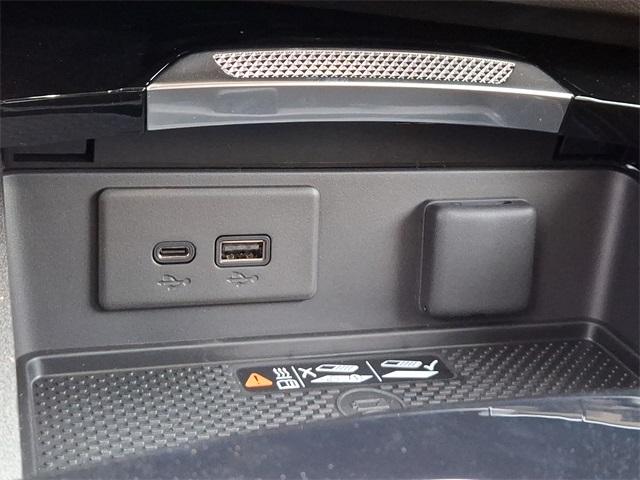 2025 Buick Envision Vehicle Photo in LEWES, DE 19958-4935