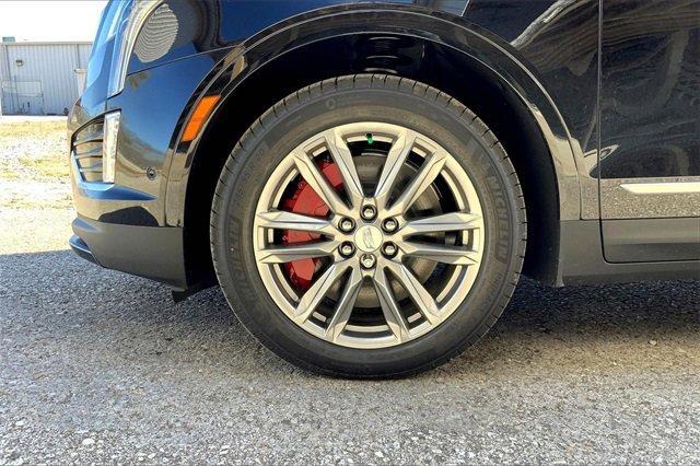 2025 Cadillac XT5 Vehicle Photo in TOPEKA, KS 66609-0000