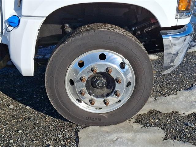 2024 Chevrolet Silverado 6500 HD Vehicle Photo in MILFORD, DE 19963-6122