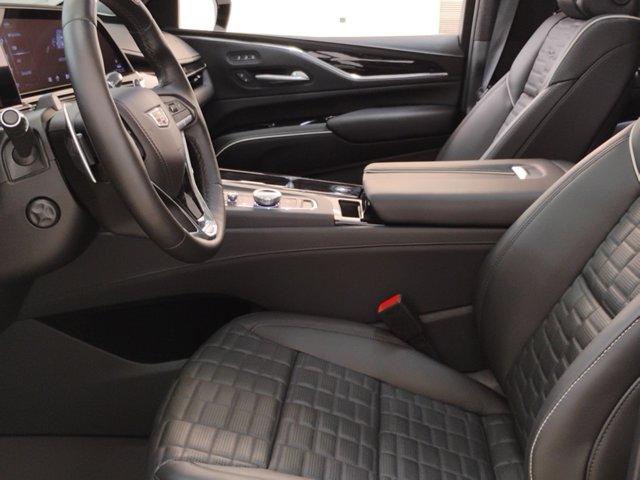 2024 Cadillac Escalade Vehicle Photo in PINEVILLE, NC 28134-8495