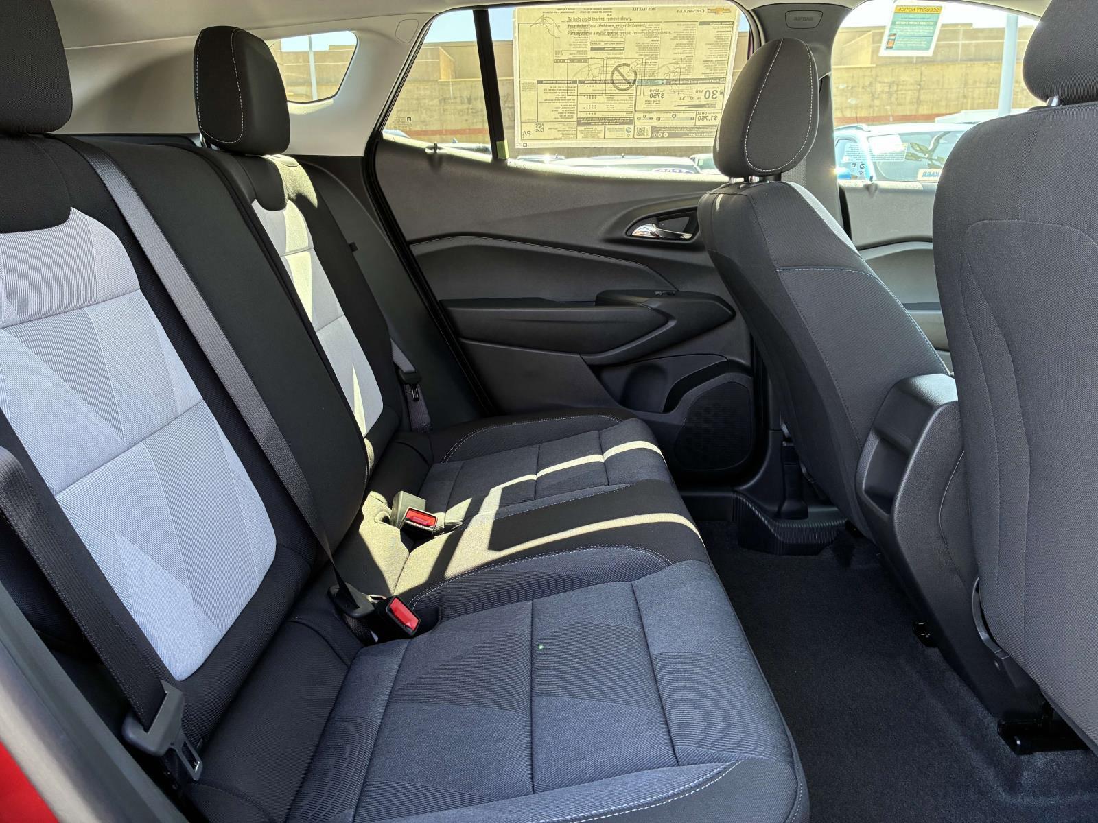 2025 Chevrolet Trax Vehicle Photo in LOS ANGELES, CA 90007-3794