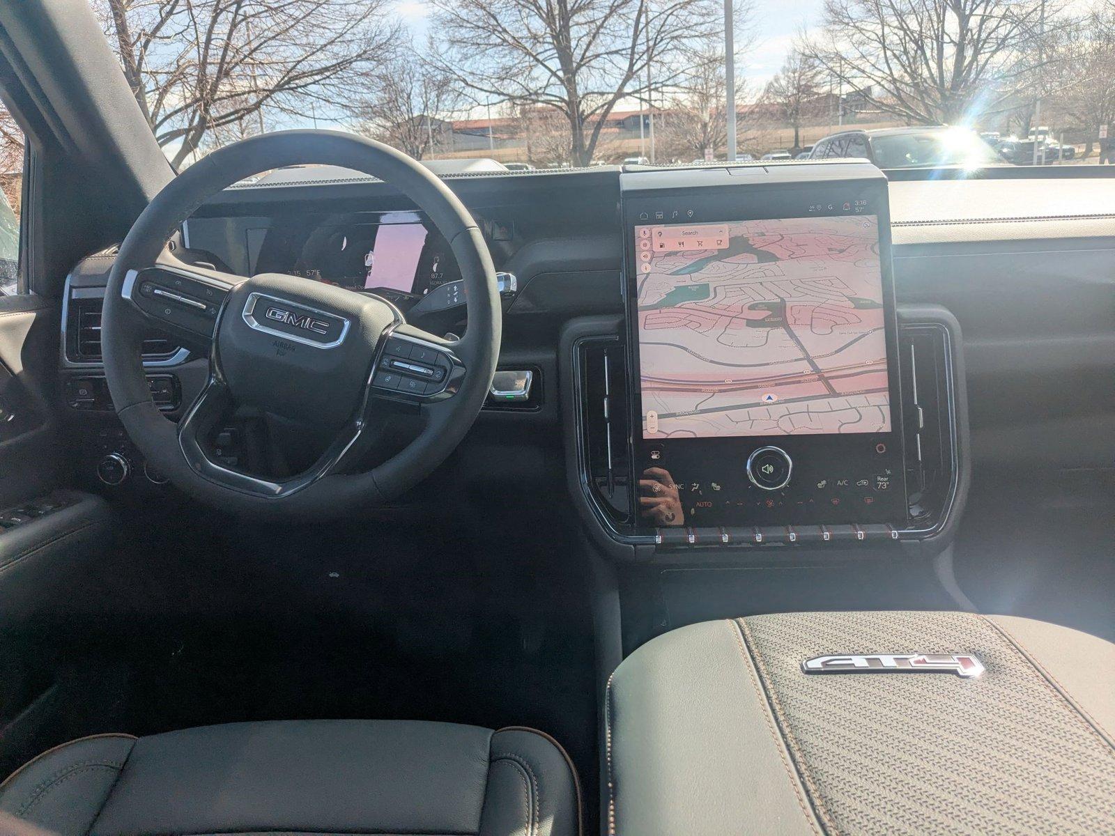 2025 GMC Yukon Vehicle Photo in LONE TREE, CO 80124-2750