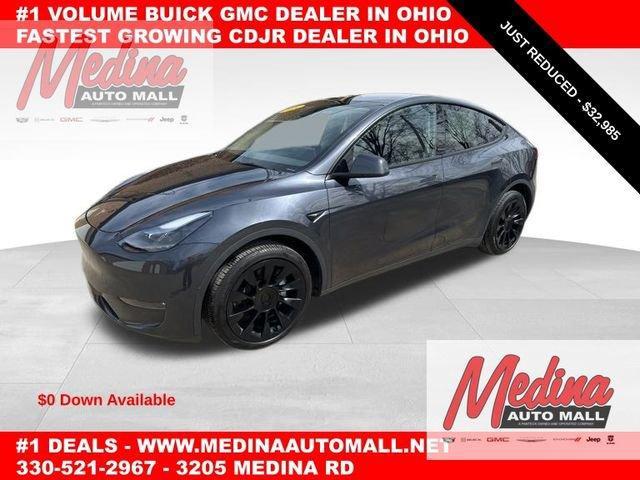 2024 Tesla Model Y Vehicle Photo in MEDINA, OH 44256-9631