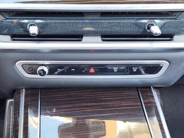 2024 BMW X7 xDrive40i Vehicle Photo in PLANO, TX 75024
