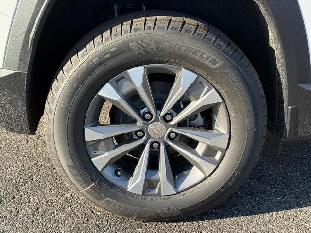 2026 Chevrolet Equinox Vehicle Photo in COLUMBIA, MO 65203-3903