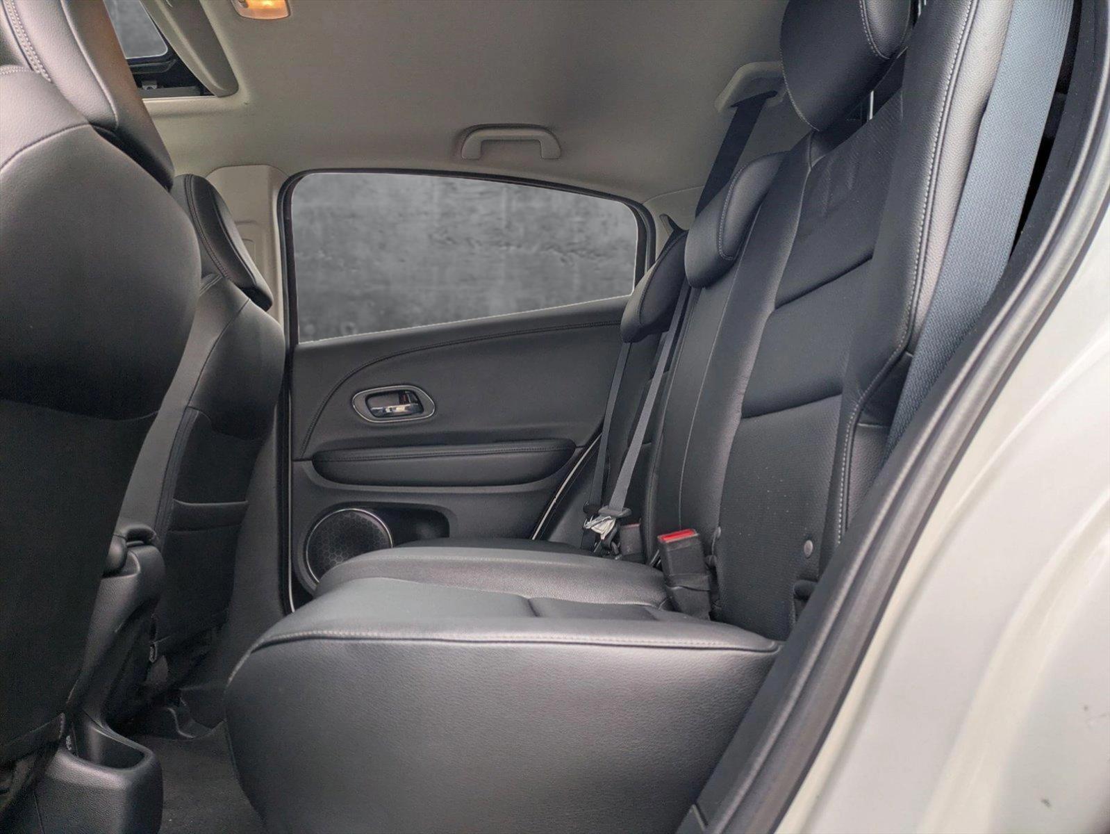 2022 Honda HR-V Vehicle Photo in Valencia, CA 91355-1794