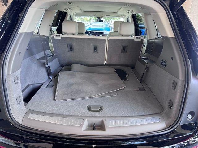 2025 Cadillac XT6 Vehicle Photo in DELRAY BEACH, FL 33483-3294