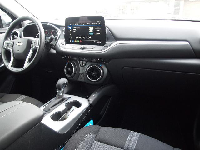 2025 Chevrolet Blazer Vehicle Photo in MADISON, IN 47250-1611