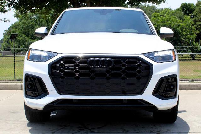 2024 Audi Q5 Vehicle Photo in HOUSTON, TX 77090