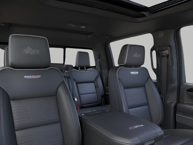 2025 GMC Sierra 2500 HD Vehicle Photo in GREEN BAY, WI 54303-3330