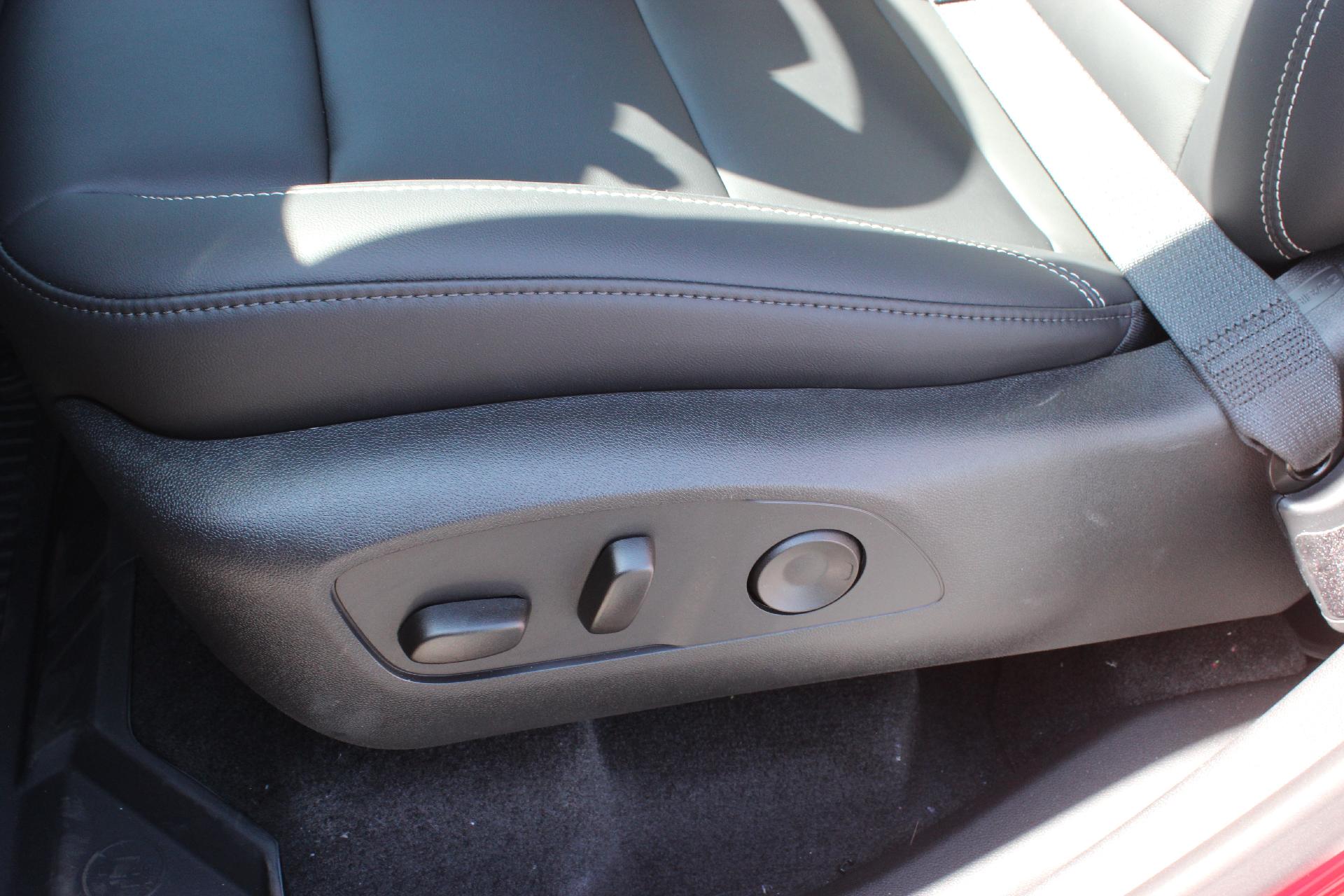 2025 GMC Acadia Vehicle Photo in AURORA, CO 80012-4011