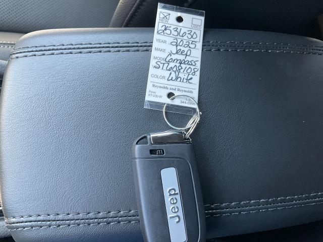 2025 Jeep Compass Vehicle Photo in Kaukauna, WI 54130