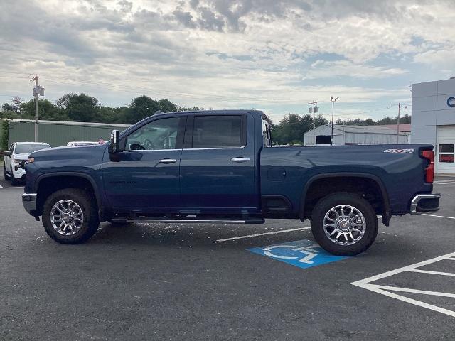 2024 Chevrolet Silverado 3500 HD Vehicle Photo in GARDNER, MA 01440-3110