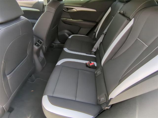 2024 Buick Envision Vehicle Photo in GOODYEAR, AZ 85338-1310