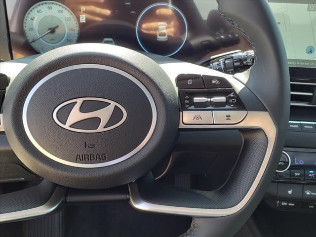 2024 Hyundai ELANTRA Vehicle Photo in Peoria, IL 61615