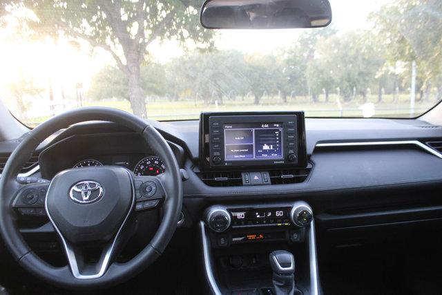 2021 Toyota RAV4 Vehicle Photo in HOUSTON, TX 77090