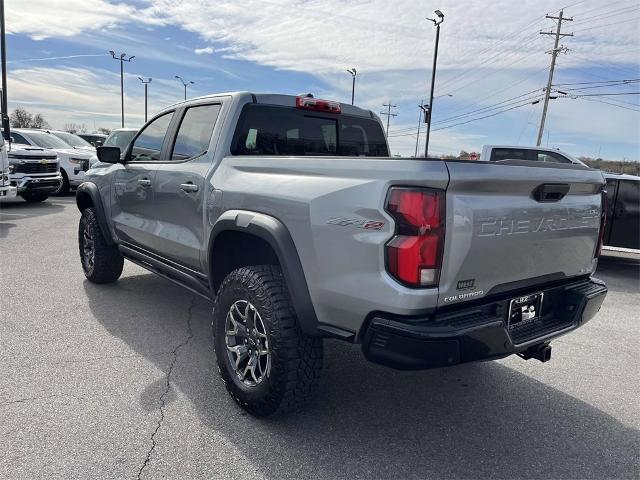 2024 Chevrolet Colorado Vehicle Photo in ALCOA, TN 37701-3235