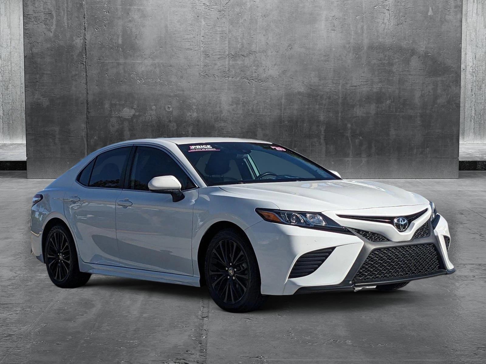 2020 Toyota Camry Vehicle Photo in GREENACRES, FL 33463-3207