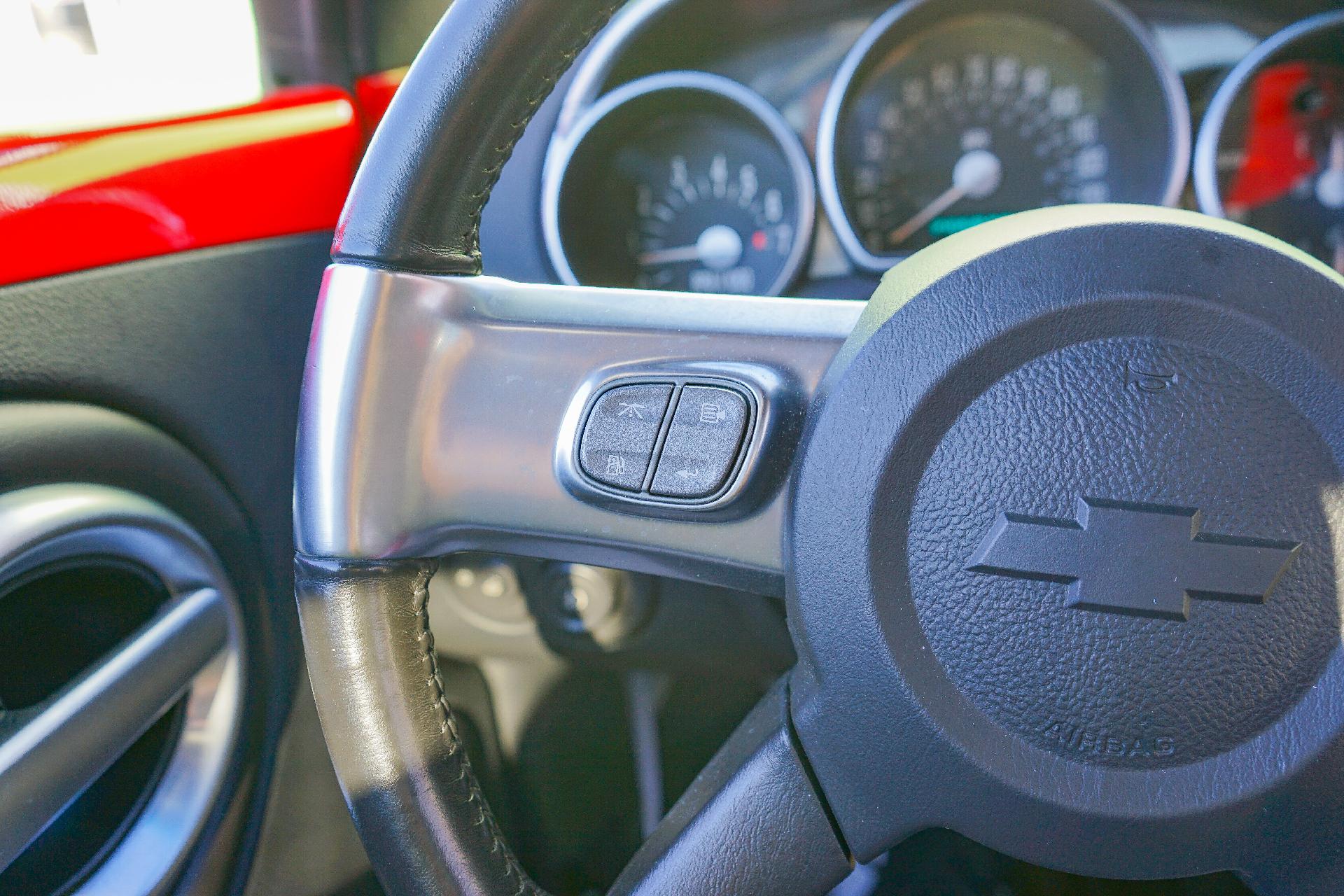 2005 Chevrolet SSR Vehicle Photo in SMYRNA, DE 19977-2874