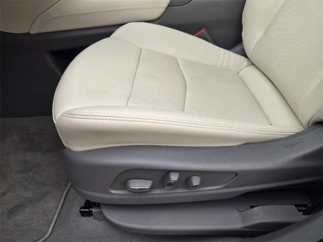 2024 Cadillac XT6 Vehicle Photo in Oklahoma City, OK 73114