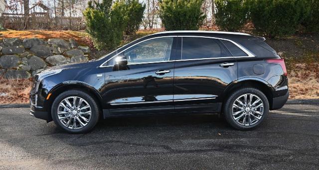 Used 2022 Cadillac XT5 Premium Luxury with VIN 1GYKNFRS8NZ167401 for sale in Norwood, MA