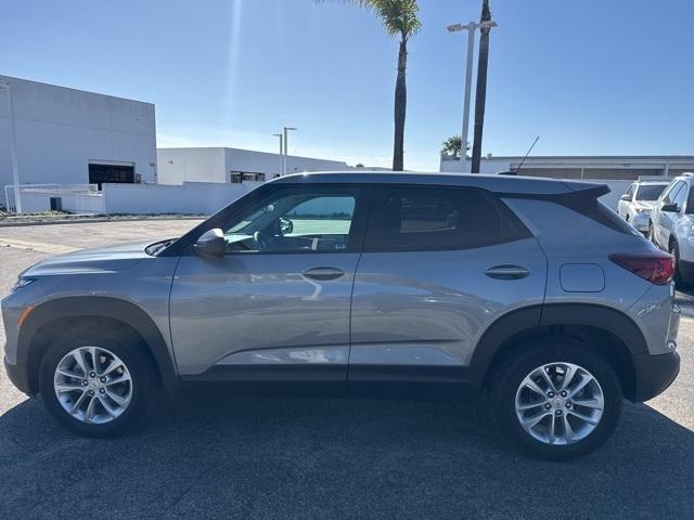 2024 Chevrolet Trailblazer Vehicle Photo in VENTURA, CA 93003-8585