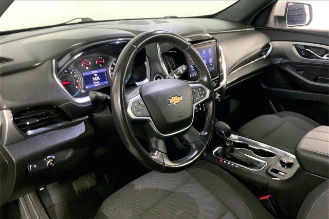 2022 Chevrolet Traverse Vehicle Photo in KANSAS CITY, MO 64114-4502
