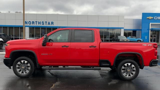 2024 Chevrolet Silverado 2500 HD Vehicle Photo in MOON TOWNSHIP, PA 15108-2571