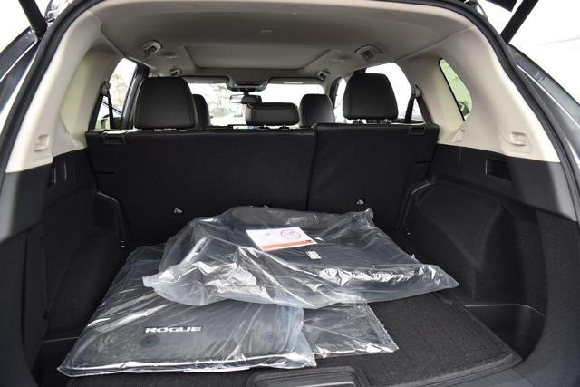 2025 Nissan Rogue Vehicle Photo in Ballwin, MO 63011