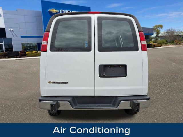 2022 Chevrolet Express Cargo 2500 Vehicle Photo in DANBURY, CT 06810-5034