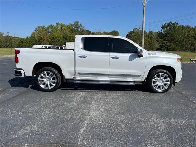 Used 2024 Chevrolet Silverado 1500 High Country with VIN 1GCUDJELXRZ295390 for sale in Sparta, TN