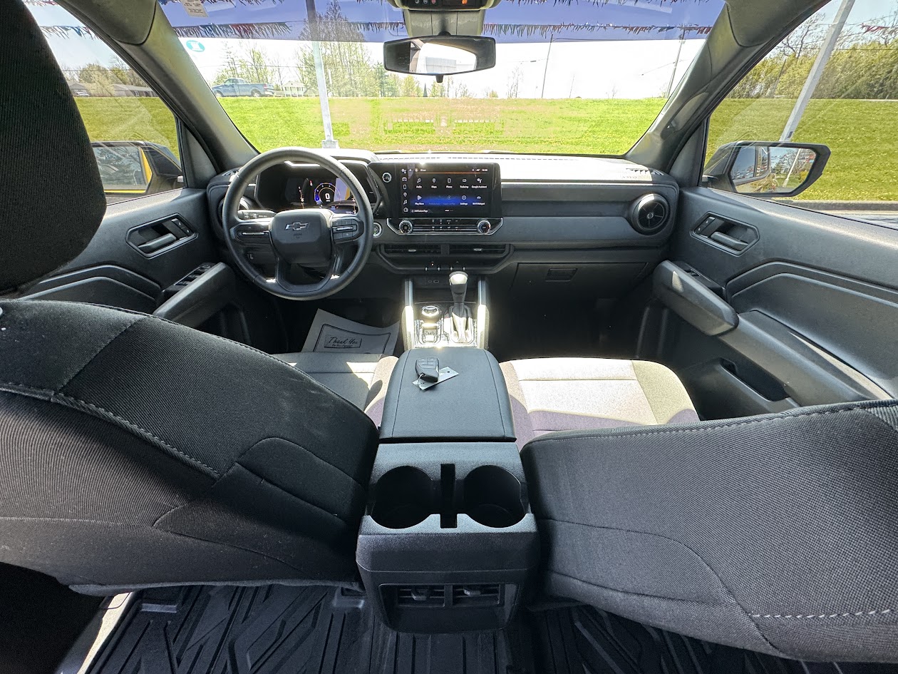 2023 Chevrolet Colorado Vehicle Photo in BOONVILLE, IN 47601-9633