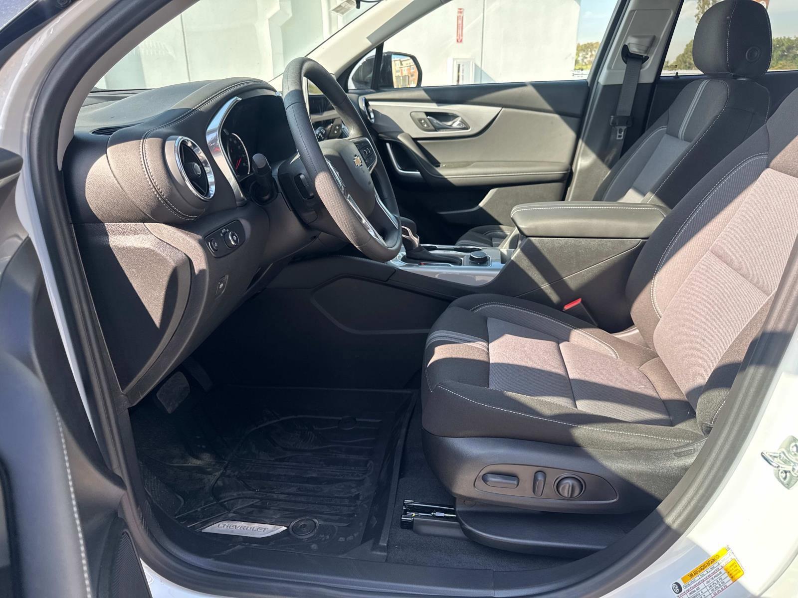 2025 Chevrolet Blazer Vehicle Photo in LOS ANGELES, CA 90007-3794