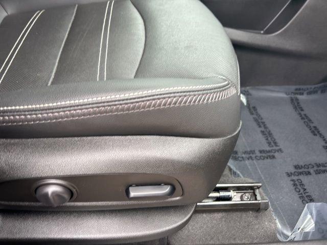 2023 GMC Terrain Vehicle Photo in MEDINA, OH 44256-9631