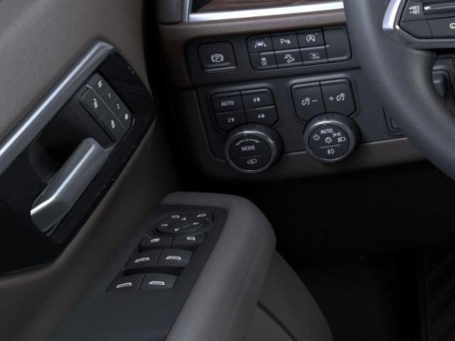 2025 Chevrolet Tahoe Vehicle Photo in DENVER, CO 80221-3610
