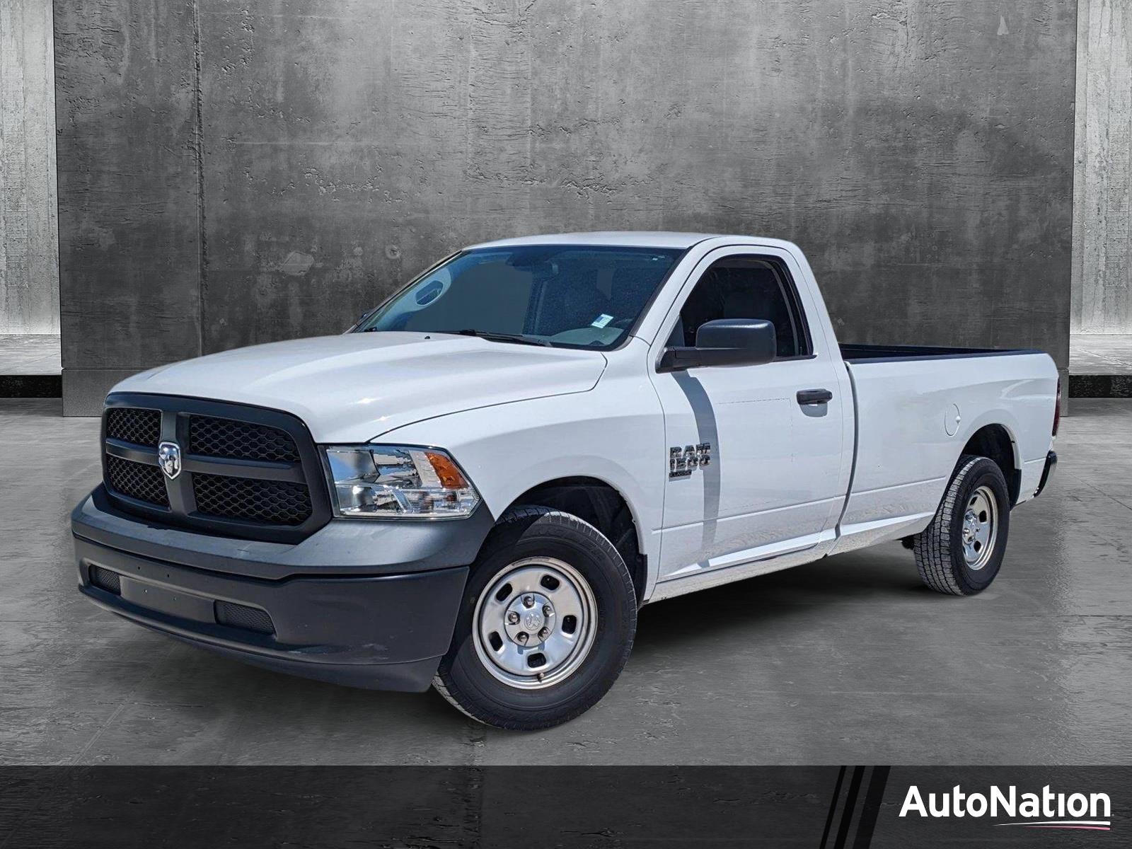 2019 Ram 1500 Classic Vehicle Photo in Bradenton, FL 34207
