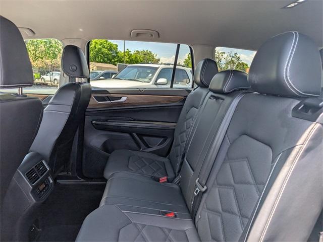 2024 Volkswagen Atlas Vehicle Photo in AURORA, CO 80012-4011