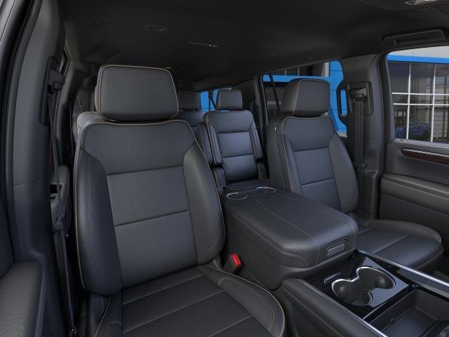 2025 Chevrolet Suburban Vehicle Photo in Roslyn, NY 11576