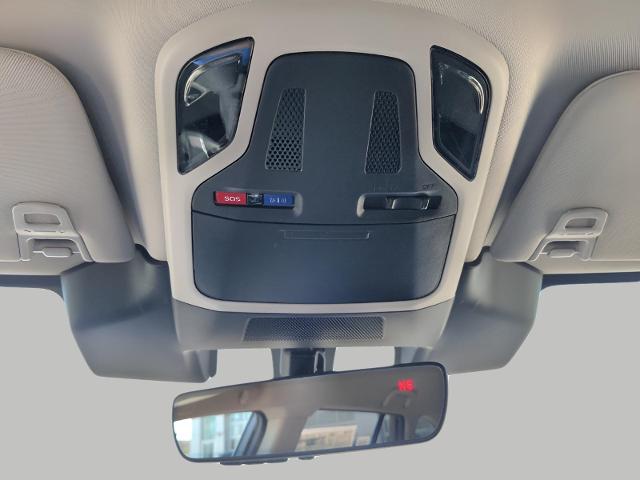 2025 Subaru Outback Vehicle Photo in Green Bay, WI 54304