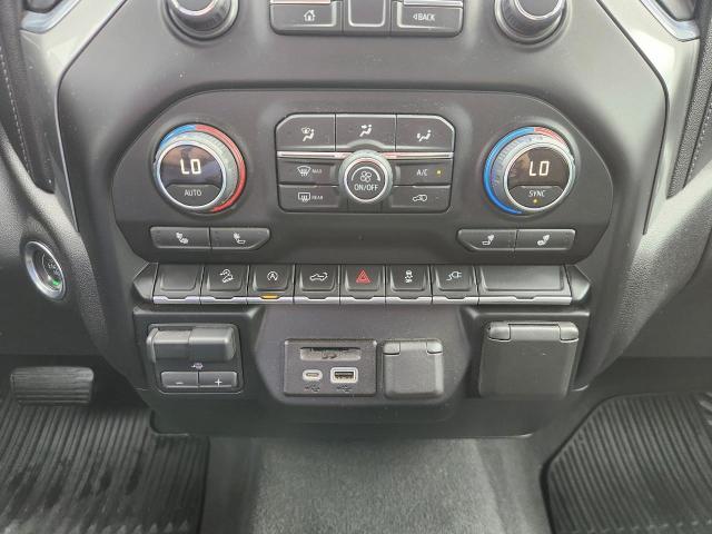 2019 Chevrolet Silverado 1500 Vehicle Photo in MADISON, WI 53713-3220