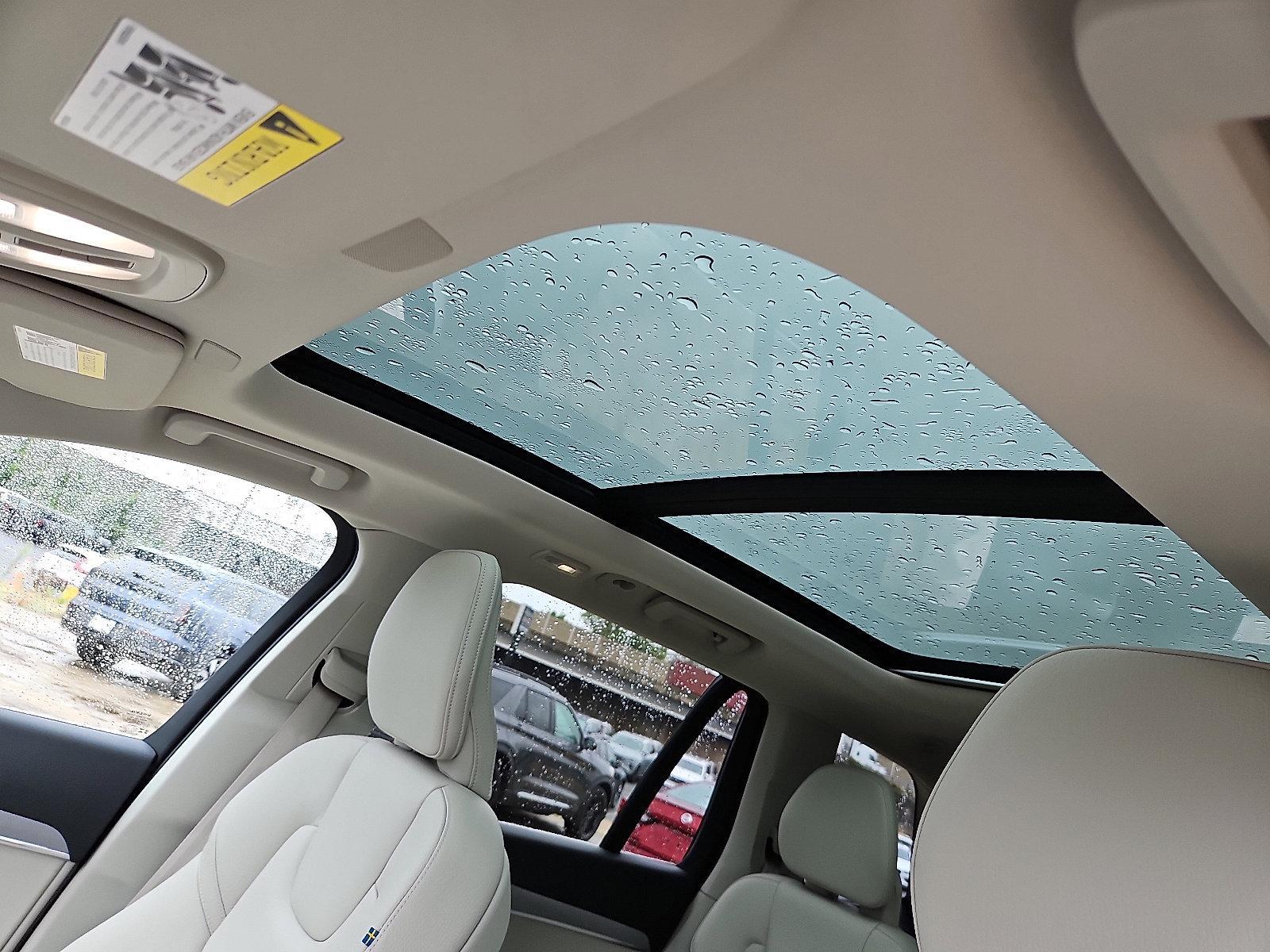 2024 Volvo XC90 Vehicle Photo in Trevose, PA 19053