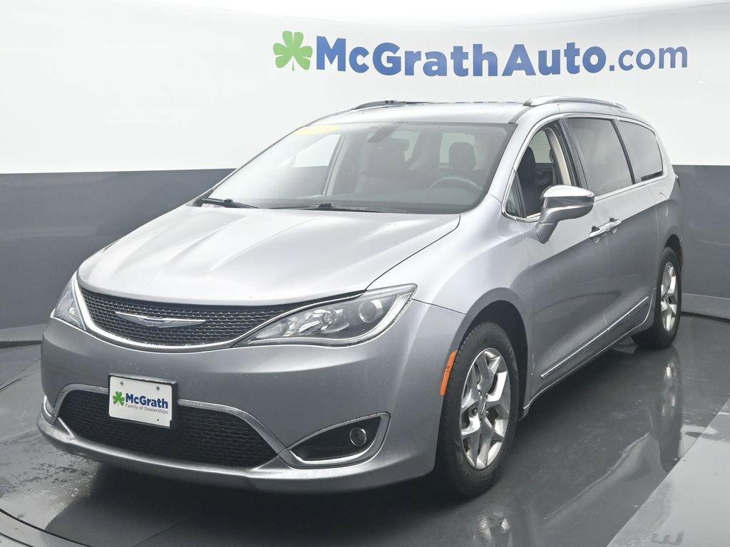 2018 Chrysler Pacifica Vehicle Photo in Marion, IA 52302