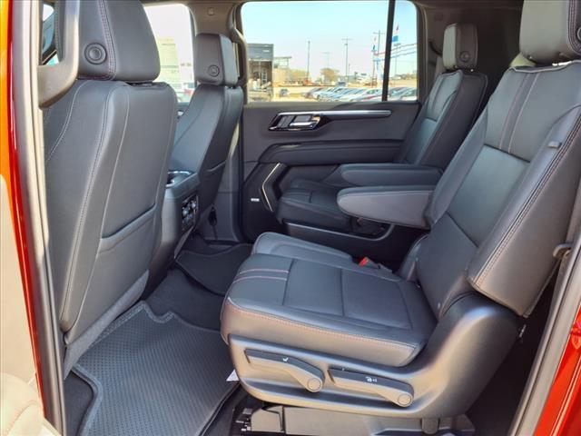 2025 Chevrolet Suburban Vehicle Photo in ELGIN, TX 78621-4245