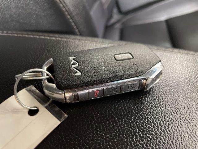 2022 Kia Niro Vehicle Photo in PHOENIX, AZ 85014-3381