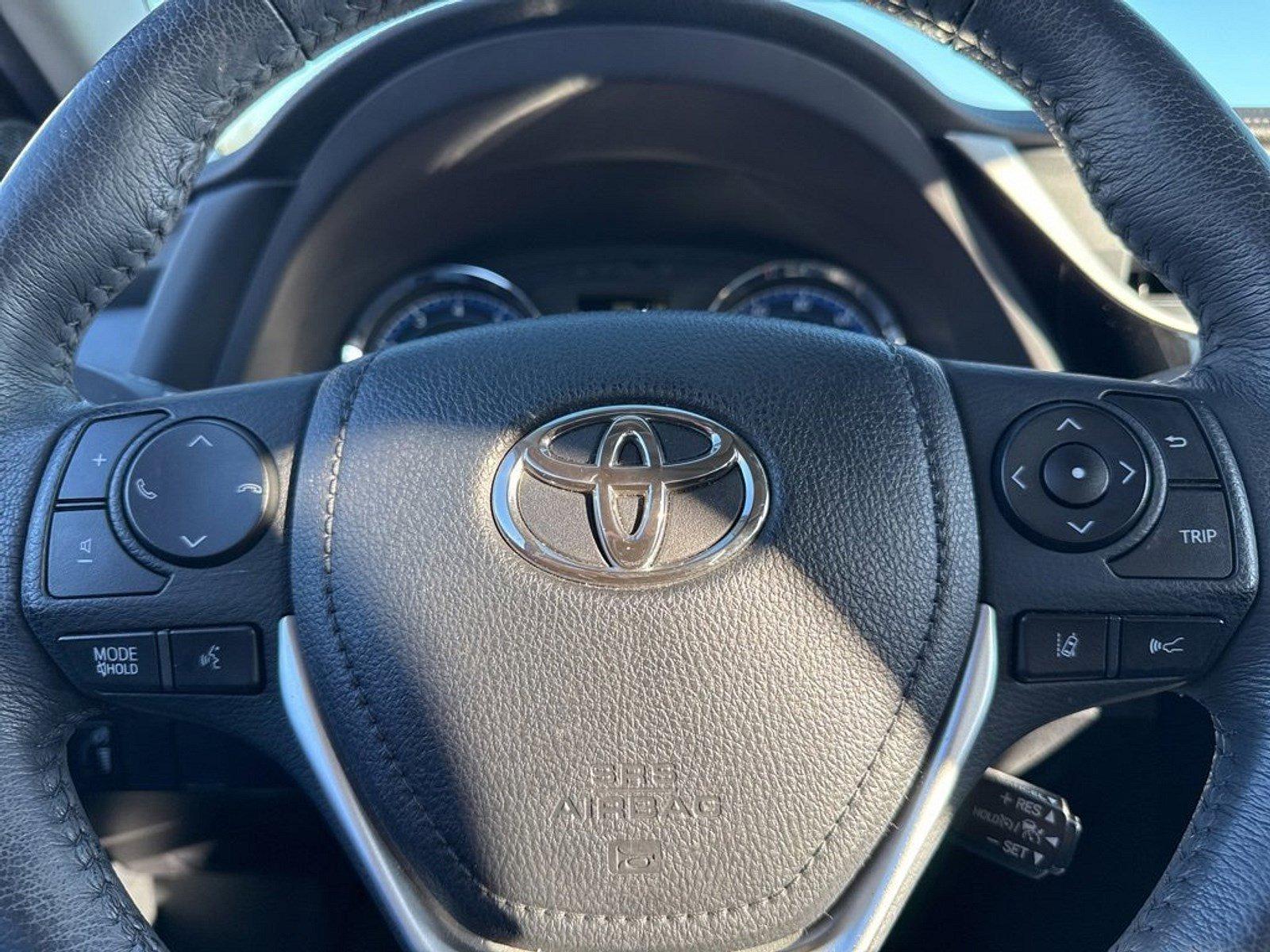 2018 Toyota Corolla Vehicle Photo in Harrisburg, PA 17111
