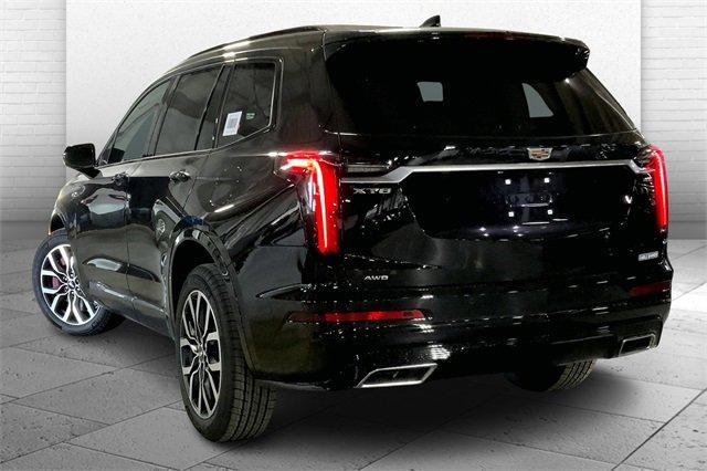 2025 Cadillac XT6 Vehicle Photo in KANSAS CITY, MO 64114-4545