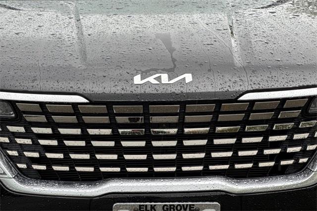 2022 Kia Carnival Vehicle Photo in ELK GROVE, CA 95757-8703