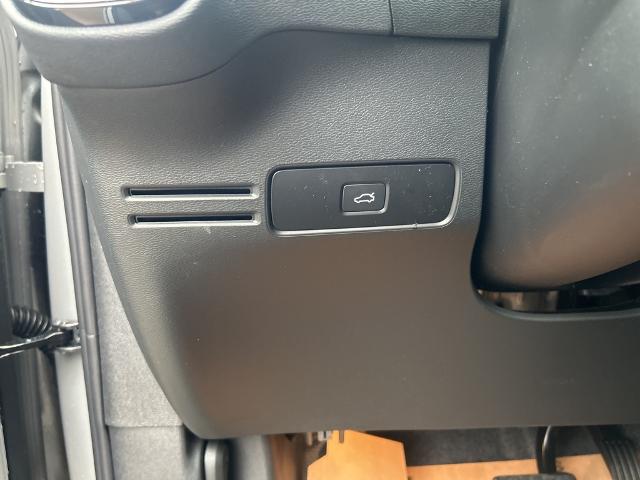 2025 Volvo XC40 Vehicle Photo in Grapevine, TX 76051