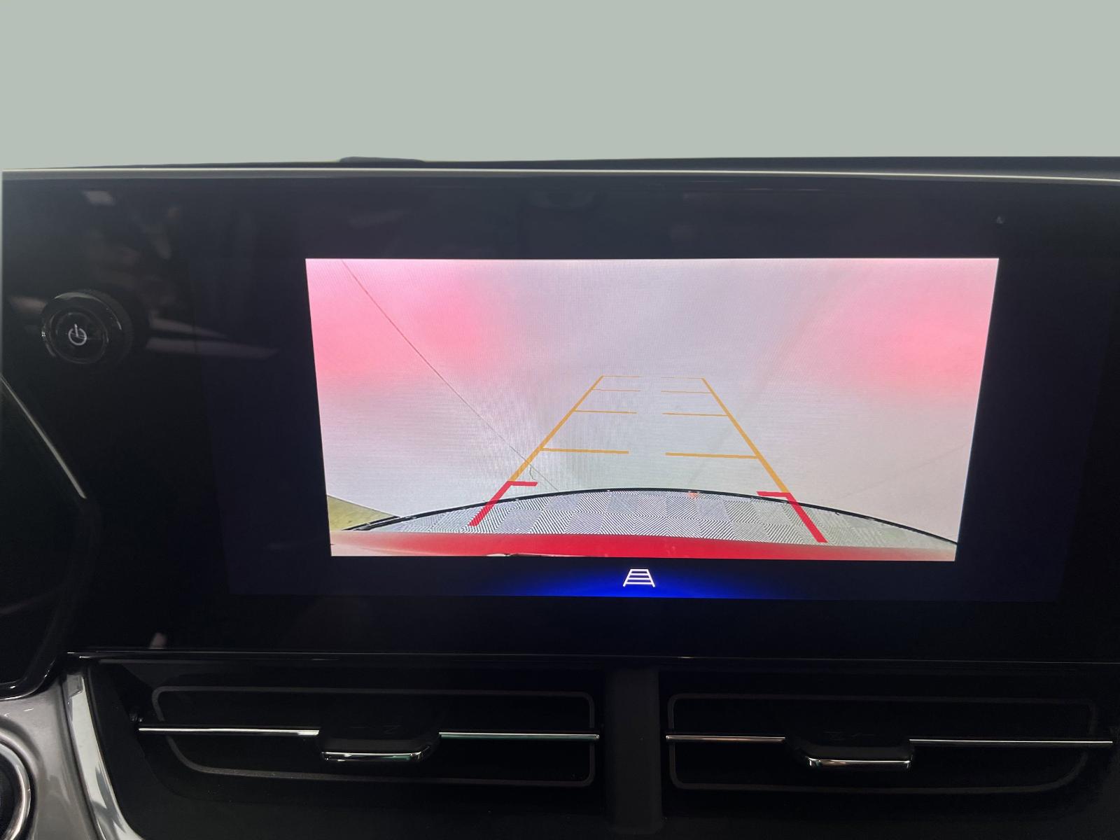 2024 Chevrolet Trax Vehicle Photo in GEORGETOWN, TX 78626-7508